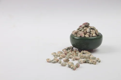 8,000 Tons Pistachios Export in June
