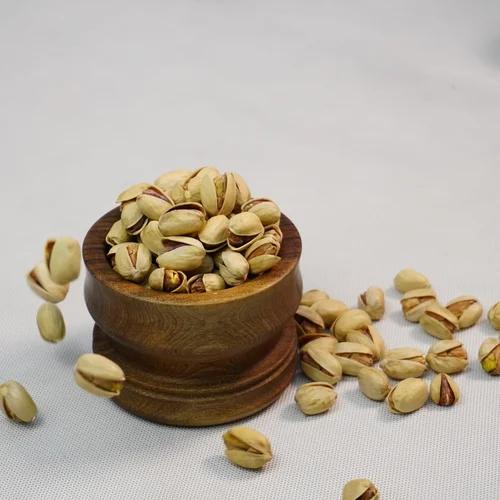 The best ways to package and transport pistachios to ensure their freshness
